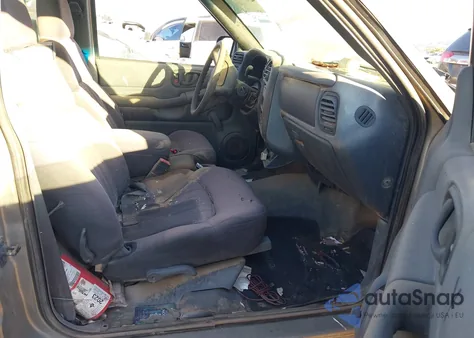 2003 Chevrolet S-10 из США, поврежденный, VIN 1GCCS14H538277150